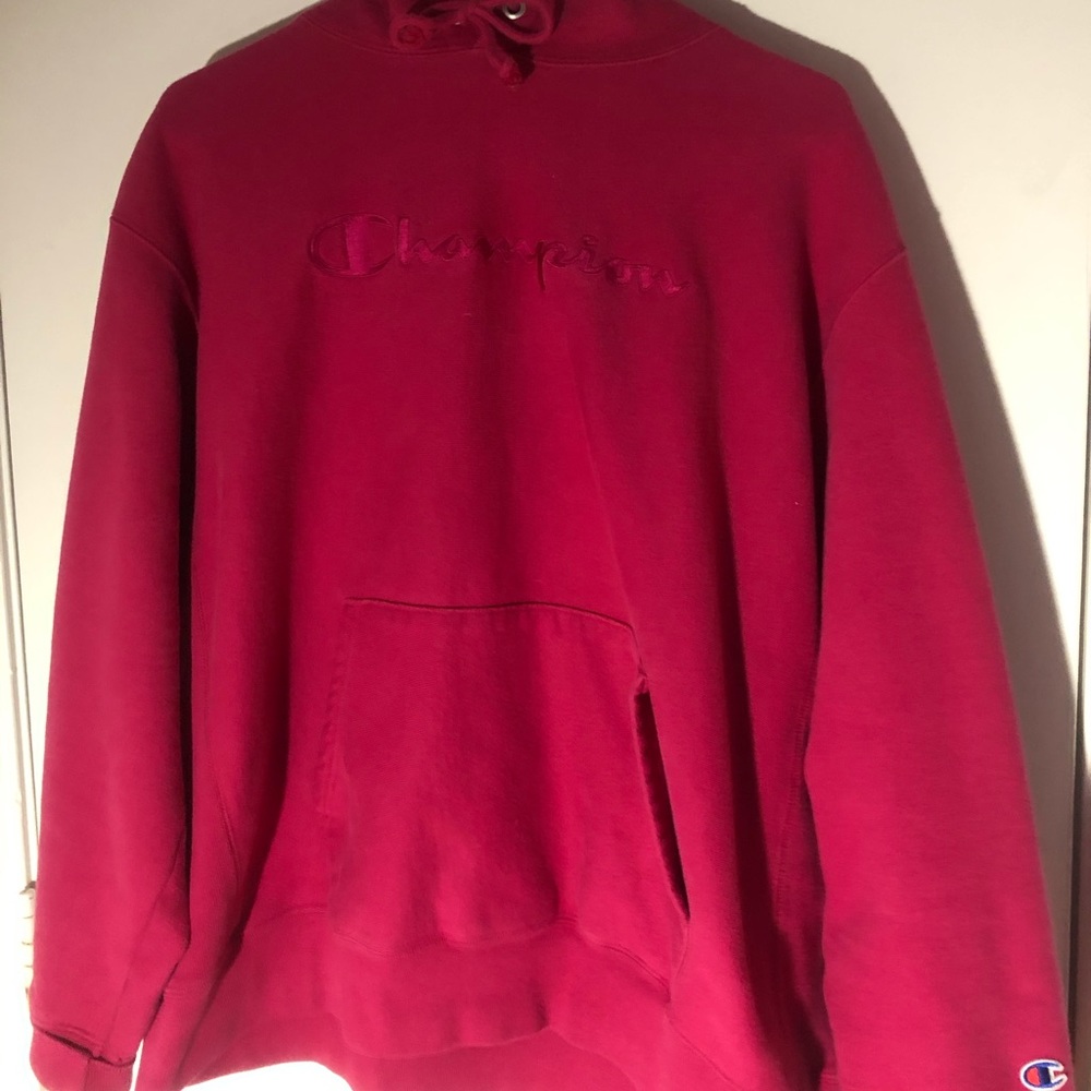 Men’s Champion hoodie.